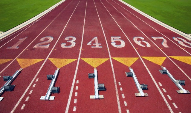 阿尔卡拉斯强势晋级温网四强 新生代天王再展王者风范