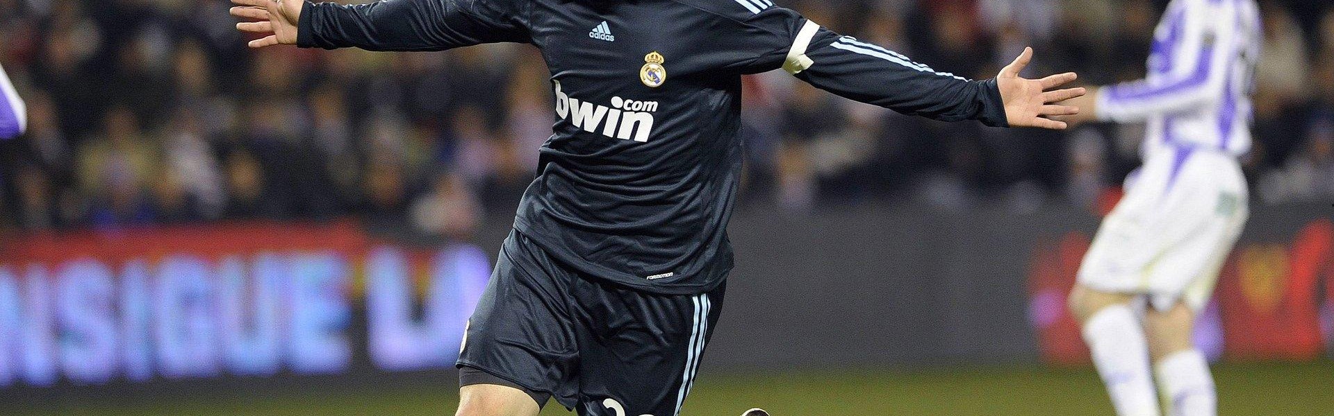 德转公布锋线群身价前十俱乐部，皇马居首，曼城枪手紧随，曼联垫底入围