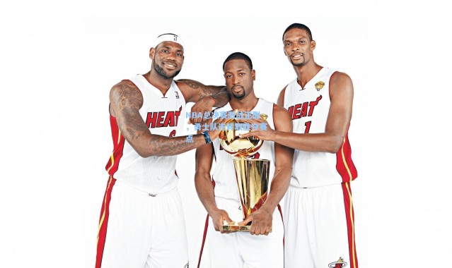 NBA总决赛激战正酣，勇士队逆转取胜夺赛点