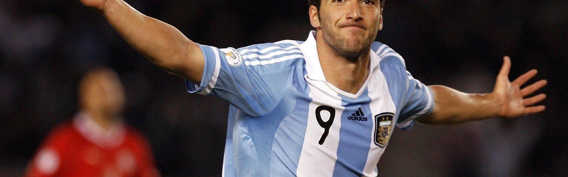 谢什科补射建功斩获红魔处子球 曼联力克劲敌迎关键三分