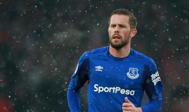 汤普森犀利点评莫兰特场边风波，板凳席无谓发言映射生涯轨迹困局