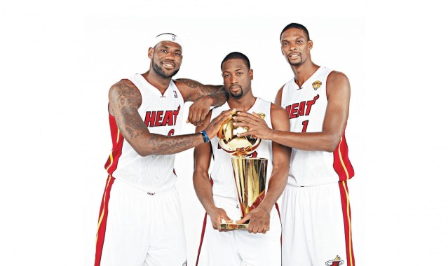 西甲豪门激战正酣，争冠形势风云变幻