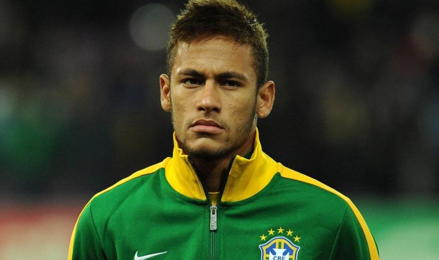 皇家马德里主场大胜巴塞罗那，西甲争冠悬念再起