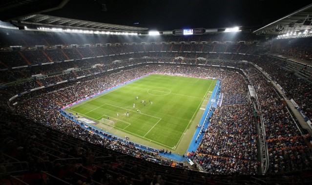 F1大奖赛西班牙站，维斯塔潘强势夺冠，红牛车队再显统治力