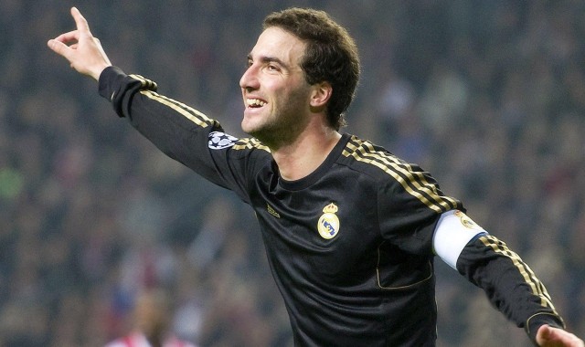 电竞热潮席卷全球，职业联赛收视率创新高，青少年参与度激增