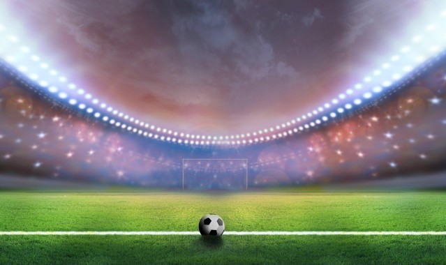 波兰铁腰告别绿茵场，克雷霍维亚克宣布结束16年职业生涯