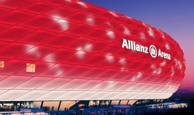 足球巨星天价转会引爆夏窗 创纪录身价改写历史