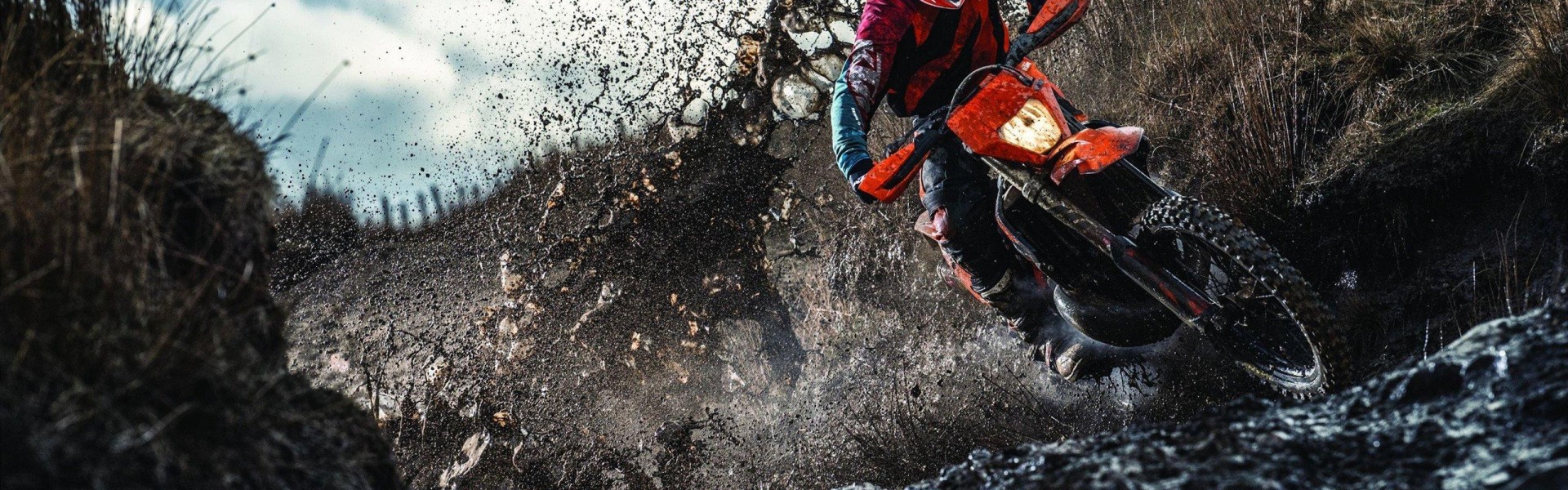 詹姆斯率队逆转取胜，湖人季后赛前景重现曙光